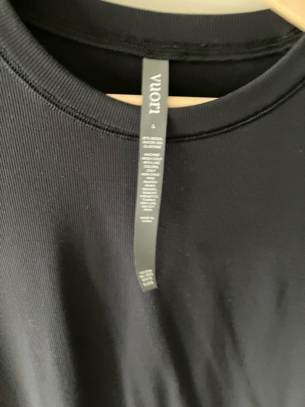 New with Tags: Vuori Short Sleeve Tee in Black - Picture 5 of 6